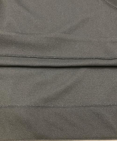 COGTHEBIGSMOKE（コグザビッグスモーク）COGTHEBIGSMOKE (コグザビッグスモーク) DAISY TOP ブラック サイズ:不明（記載無し）の古着・服飾アイテム