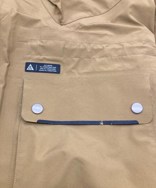 NIKE ACG（ナイキエーシージー）NIKE ACG (ナイキエーシージー) GORE-TEX マウンテンパーカー ベージュ サイズ:Mの古着・服飾アイテム
