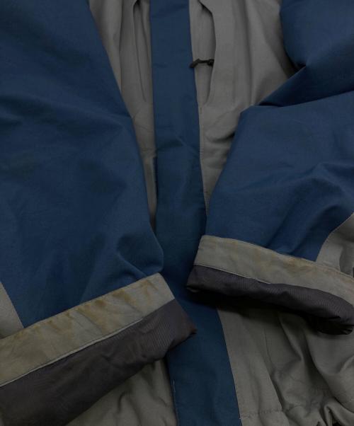 NIKE ACG（ナイキエーシージー）NIKE ACG (ナイキエーシージー) 00s GORE-TEX マウンテンパーカー ブルー サイズ:Mの古着・服飾アイテム