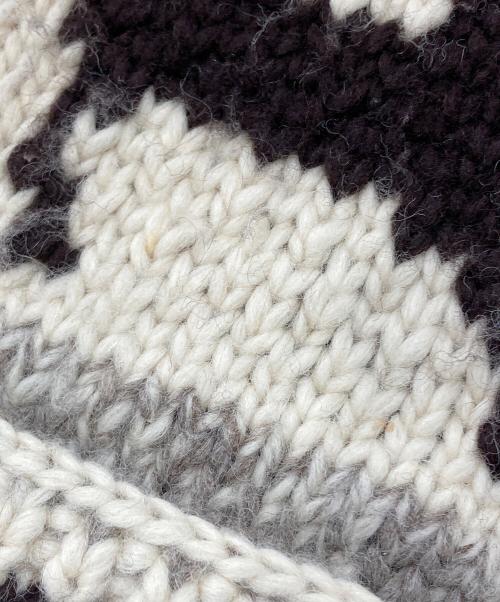 TUAK（トゥアック）TUAK (トゥアック) カウチンニットカーディガン ベージュ サイズ:不明(記載なし)の古着・服飾アイテム