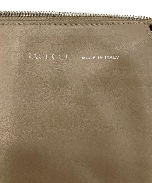 IACUCCI（イアクッチ）IACUCCI (イアクッチ) ショルダーバッグ ベージュの古着・服飾アイテム