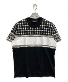 GIVENCHY（ジバンシィ）の古着「スタッズプリントTシャツ」｜ブラック