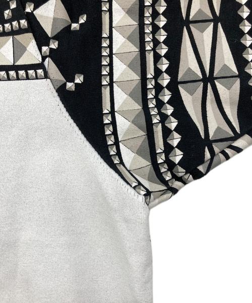 GIVENCHY（ジバンシィ）GIVENCHY (ジバンシィ) スタッズプリントTシャツ ブラック サイズ:Mの古着・服飾アイテム