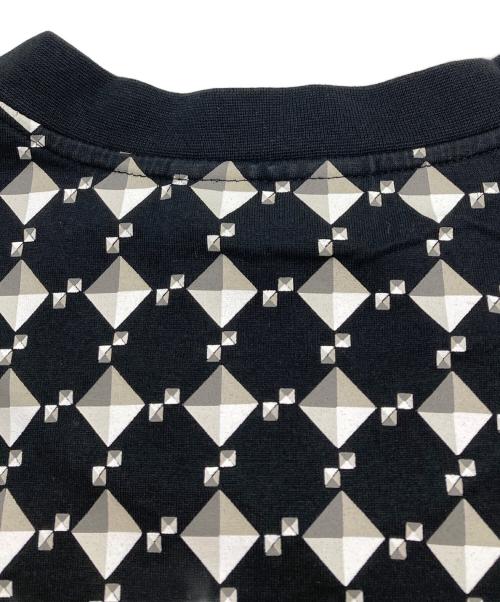GIVENCHY（ジバンシィ）GIVENCHY (ジバンシィ) スタッズプリントTシャツ ブラック サイズ:Mの古着・服飾アイテム