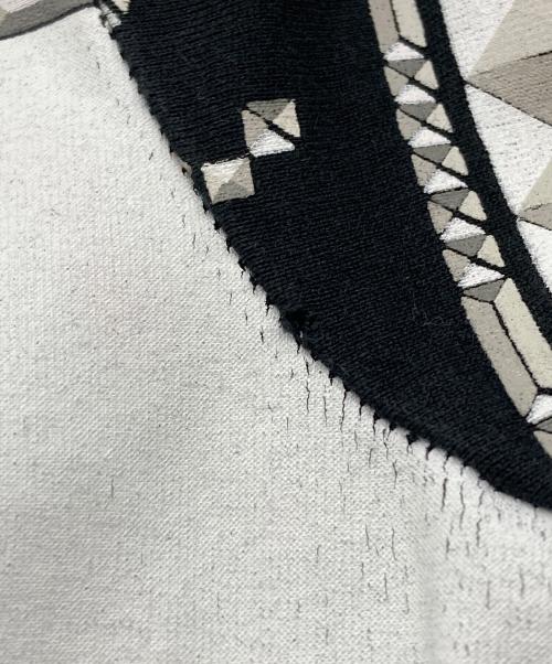 GIVENCHY（ジバンシィ）GIVENCHY (ジバンシィ) スタッズプリントTシャツ ブラック サイズ:Mの古着・服飾アイテム