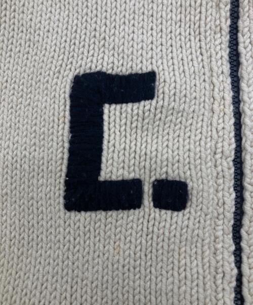 C.P COMPANY（シーピーカンパニー）C.P COMPANY (シーピーカンパニー) C.P ロゴ ドライバーズニット ベージュ サイズ:12/152（実寸サイズ参照）の古着・服飾アイテム