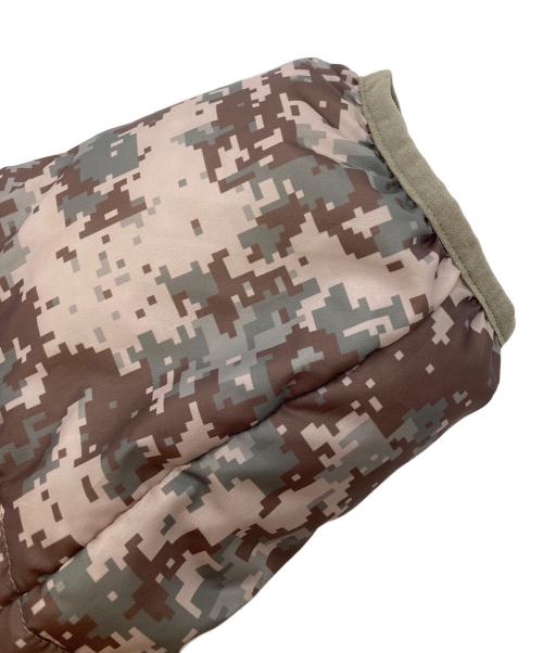 WIND AND SEA（ウィンダンシー）WIND AND SEA (ウィンダンシー) TAION (タイオン) 25FW CAMO HOODED DOWN グリーン×ブラウン サイズ:Lの古着・服飾アイテム