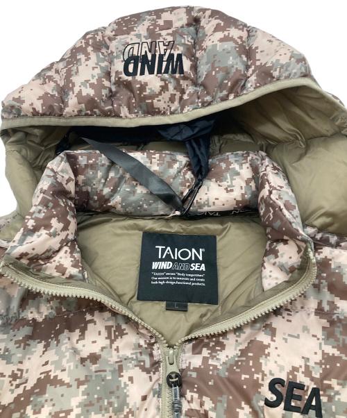 WIND AND SEA（ウィンダンシー）WIND AND SEA (ウィンダンシー) TAION (タイオン) 25FW CAMO HOODED DOWN グリーン×ブラウン サイズ:Lの古着・服飾アイテム