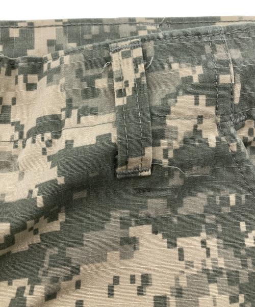 US ARMY（ユーエスアーミー）US ARMY (ユーエスアーミー) デジタルカモコンバット カーゴ パンツ グレー サイズ:MEDIUM－REGULARの古着・服飾アイテム