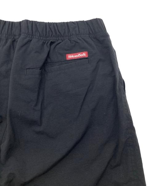 HIDE AND SEEK（ハイドアンドシーク）HIDE AND SEEK (ハイドアンドシーク) Nylon Track Pant ブラック サイズ:Mの古着・服飾アイテム