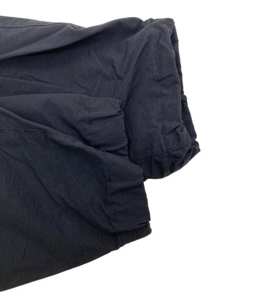 HIDE AND SEEK（ハイドアンドシーク）HIDE AND SEEK (ハイドアンドシーク) Nylon Track Pant ブラック サイズ:Mの古着・服飾アイテム