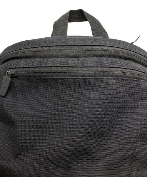 SML（エスエムエル）SML (エスエムエル) DOUBLE POCKET DAYPACK ブラックの古着・服飾アイテム