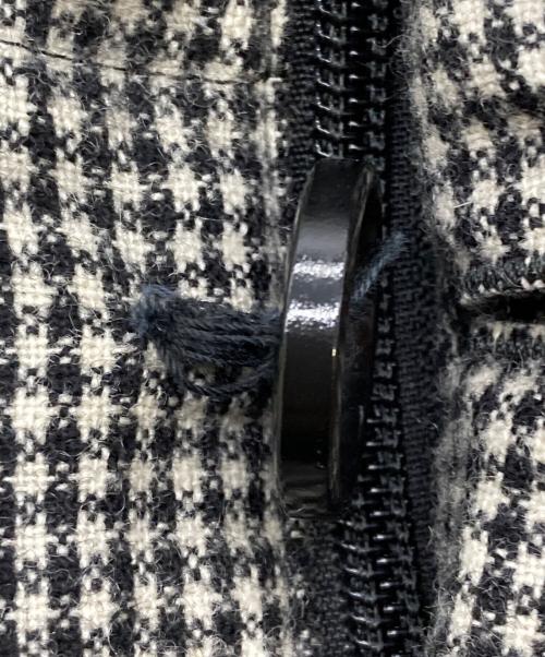 BURBERRY BLACK LABEL（バーバリーブラックレーベル）BURBERRY BLACK LABEL (バーバリーブラックレーベル) ダウンジャケット グレー×ブラック サイズ:Mの古着・服飾アイテム