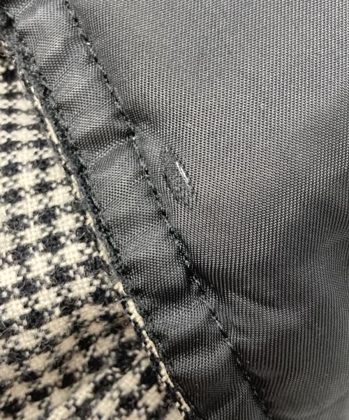 BURBERRY BLACK LABEL（バーバリーブラックレーベル）BURBERRY BLACK LABEL (バーバリーブラックレーベル) ダウンジャケット グレー×ブラック サイズ:Mの古着・服飾アイテム