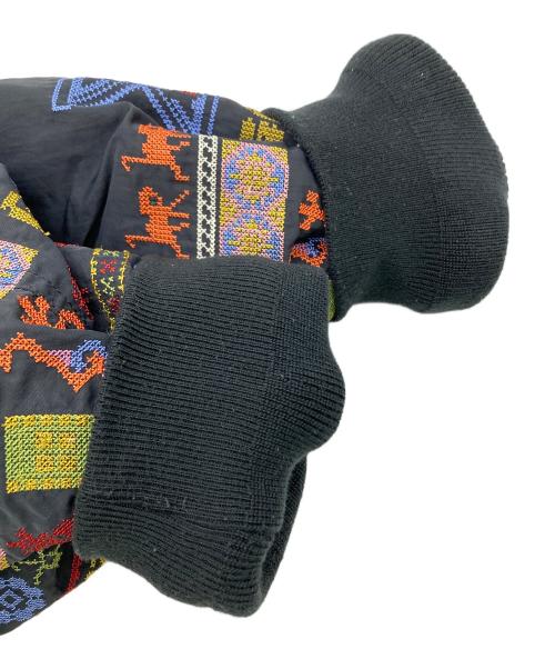 go slow caravan（ゴースローキャラバン）go slow caravan (ゴースローキャラバン) ナイロンツイルパネル刺繍リブジャケット ブラック サイズ:4の古着・服飾アイテム