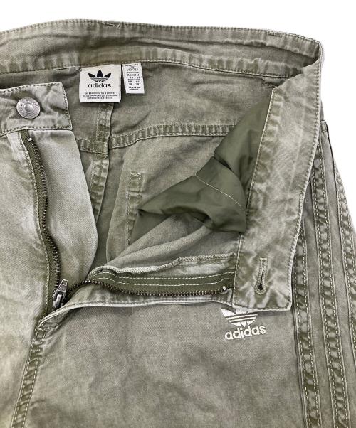 adidas（アディダス）adidas (アディダス) Adilenium シーズン 2 カーゴパンツ グレー サイズ: 71cm (W28)の古着・服飾アイテム