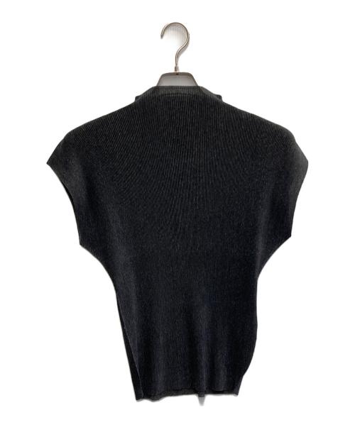 PLEATS PLEASE（プリーツプリーズ）PLEATS PLEASE (プリーツプリーズ) 細プリーツ ボトルネック フレンチスリーブ カットソー グレー サイズ:3の古着・服飾アイテム