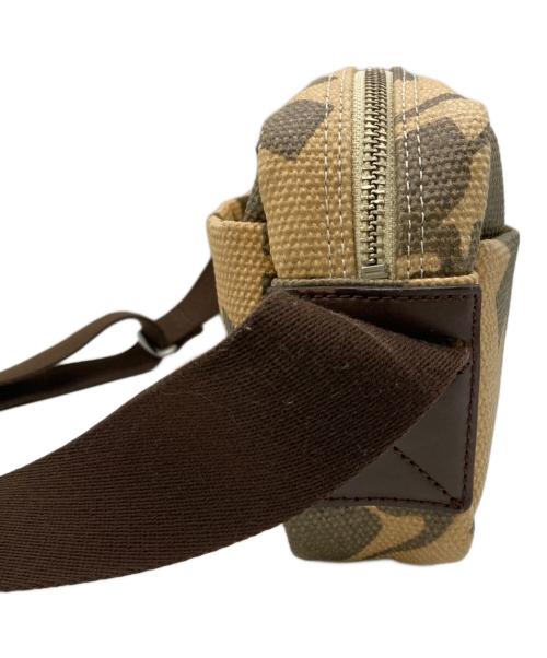 Vivienne Westwood（ヴィヴィアンウエストウッド）Vivienne Westwood (ヴィヴィアンウエストウッド) オーブショルダーバッグ ベージュの古着・服飾アイテム