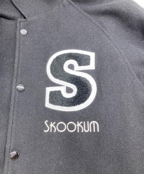 skookum（スクーカム）skookum (スクーカム) coen (コーエン) 別注スタジャン ブラック サイズ:Lの古着・服飾アイテム
