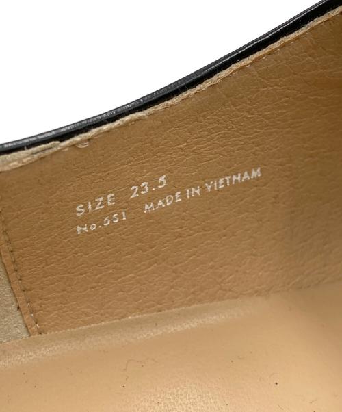 kurashi&trips publishing（クラシアンドトリップス パブリッシング）KURASHI&Trips PUBLISHING (クラシアンドトリップス パブリッシング) ローファー ブラック サイズ:23.5の古着・服飾アイテム