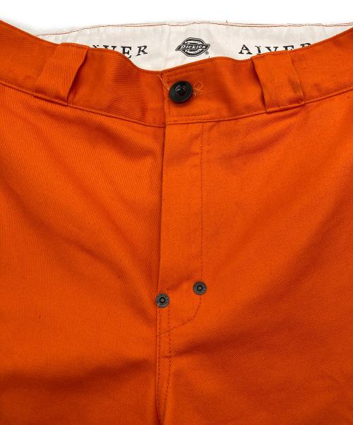 Dickies（ディッキーズ）Dickies (ディッキーズ) Casper John AIVER (キャスパージョンアイバー) リベットダブルニーパンツ オレンジ サイズ:Mの古着・服飾アイテム
