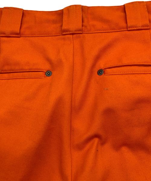 Dickies（ディッキーズ）Dickies (ディッキーズ) Casper John AIVER (キャスパージョンアイバー) リベットダブルニーパンツ オレンジ サイズ:Mの古着・服飾アイテム