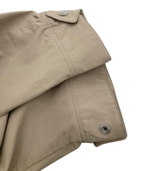 OAKLEY（オークリー）OAKLEY (オークリー) 90s~00s メタルロゴ プルオーバーカットソー ベージュ サイズ:Mの古着・服飾アイテム