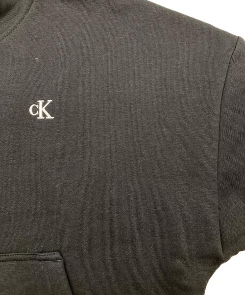 Calvin Klein Jeans（カルバンクラインジーンズ）Calvin Klein Jeans (カルバンクラインジーンズ) パーカー ブラック サイズ:Sの古着・服飾アイテム