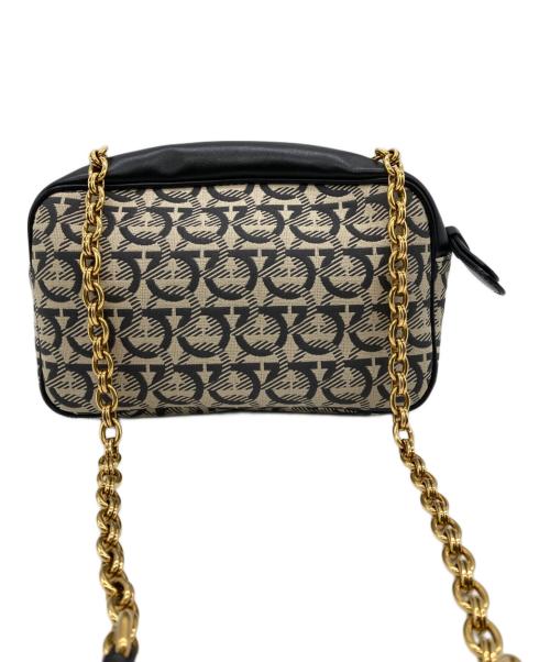 Salvatore Ferragamo（サルヴァトーレ フェラガモ）Salvatore Ferragamo (サルヴァトーレ フェラガモ) ガンチーニ キャンバス&レザー カメラバッグ チェーンショルダーバッグ ベージュの古着・服飾アイテム