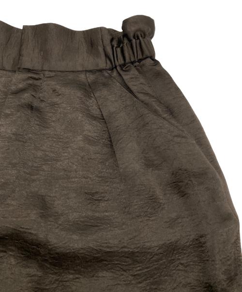 Curensology（カレンソロジー）Curensology (カレンソロジー) クラッシュサテンパンツ ブラック サイズ:36の古着・服飾アイテム