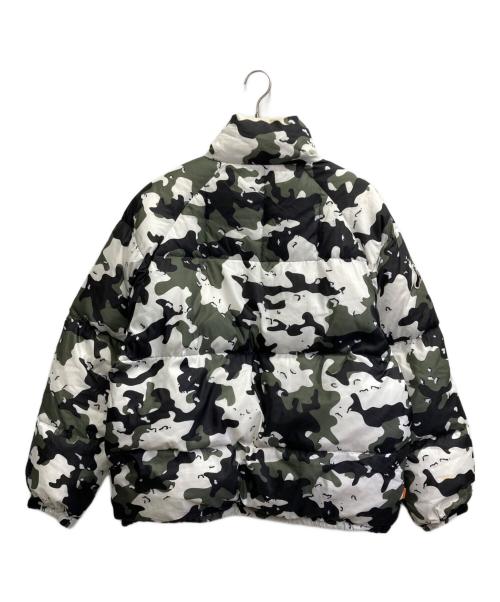 TIGHTBOOTH PRODUCTION（タイトブースプロダクション）TIGHTBOOTH PRODUCTION (タイトブースプロダクション) KILLER BONG (キラーボング) URBAN CAMO DOWN JKT ホワイト×グリーン サイズ:Lの古着・服飾アイテム