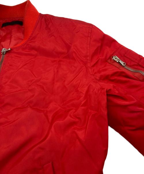 KOMAKINO（コマキノ）KOMAKINO (コマキノ) バックプリントブルゾン レッド サイズ:48の古着・服飾アイテム