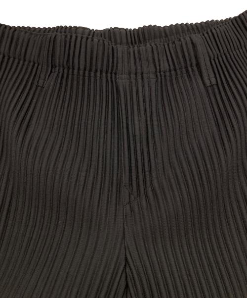 HOMME PLISSE ISSEY MIYAKE（オム プリッセ イッセイ ミヤケ）HOMME PLISSE ISSEY MIYAKE (オム プリッセ イッセイ ミヤケ) BASICS プリーツパンツ ブラック サイズ:3の古着・服飾アイテム