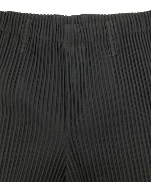 HOMME PLISSE ISSEY MIYAKE（オム プリッセ イッセイ ミヤケ）HOMME PLISSE ISSEY MIYAKE (オム プリッセ イッセイ ミヤケ) BASICS プリーツパンツ ブラック サイズ:3の古着・服飾アイテム