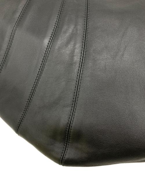 LEMAIRE（ルメール）LEMAIRE (ルメール) ラージ クロワッサン バッグ ブラックの古着・服飾アイテム