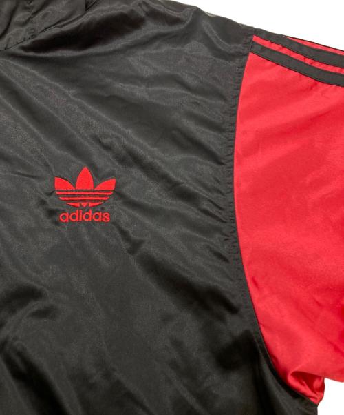 adidas（アディダス）adidas (アディダス) トレフォイルアノラックパーカー レッド×ブラック サイズ:MLの古着・服飾アイテム