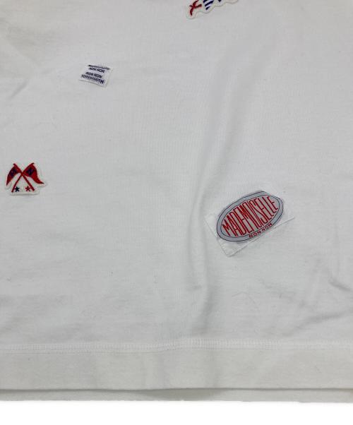Mademoiselle NON NON（マドモアゼルノンノン）Mademoiselle NON NON (マドモアゼルノンノン) 刺繍ワッペン&ネームTシャツ ホワイト サイズ:42（LL）の古着・服飾アイテム