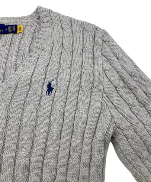 POLO RALPH LAUREN（ポロ・ラルフローレン）POLO RALPH LAUREN (ポロ・ラルフローレン) ケーブルニット コットン Vネック セーター グレー サイズ:Mの古着・服飾アイテム