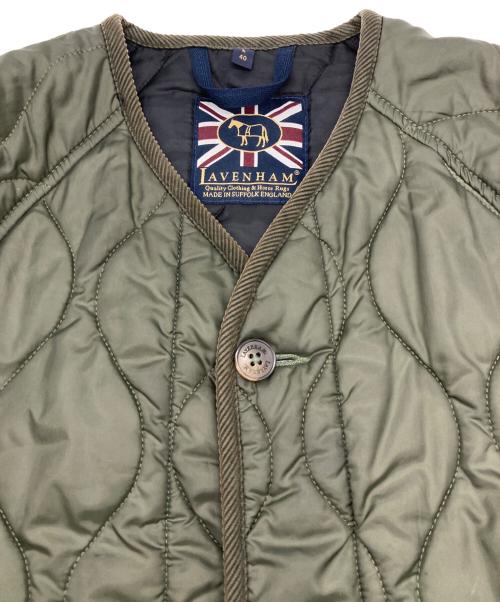 LAVENHAM（ラベンハム）LAVENHAM (ラベンハム) ノーカラーキルティングジャケット オリーブ サイズ:Lの古着・服飾アイテム