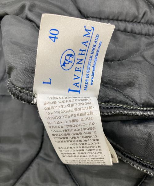 LAVENHAM（ラベンハム）LAVENHAM (ラベンハム) ノーカラーキルティングジャケット オリーブ サイズ:Lの古着・服飾アイテム