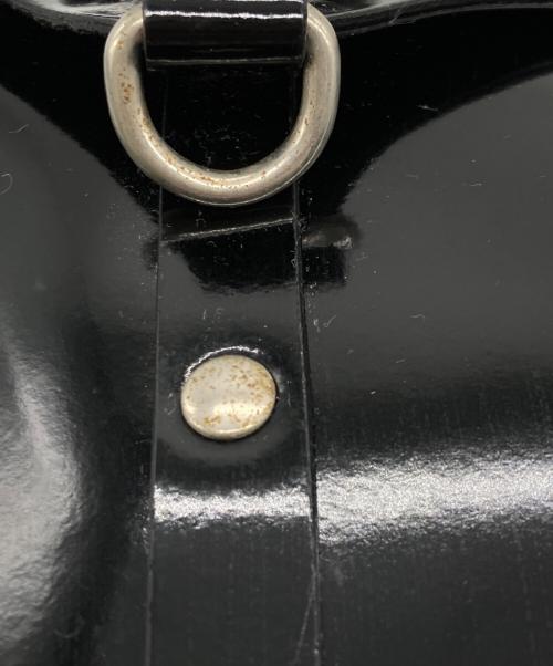 Vivienne Westwood（ヴィヴィアンウエストウッド）Vivienne Westwood (ヴィヴィアンウエストウッド) BETTY ハンドバック ブラックの古着・服飾アイテム