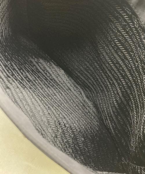 PRADA（プラダ）PRADA (プラダ) ナイロンハンドバッグ ブラックの古着・服飾アイテム