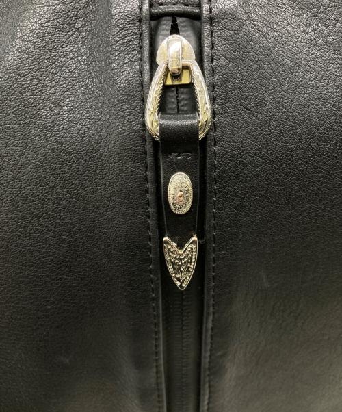 EAR（イア）EAR (イア) BURLAP OUTFITTER (バーラップアウトフィッター) メタルパーツジップリュック ブラックの古着・服飾アイテム