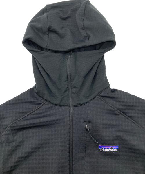 Patagonia（パタゴニア）Patagonia (パタゴニア) R1 プルオーバー・フーディ ブラック サイズ:Mの古着・服飾アイテム