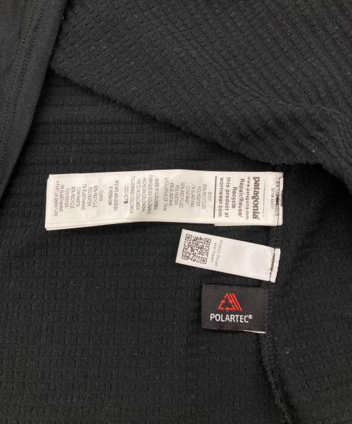 Patagonia（パタゴニア）Patagonia (パタゴニア) R1 プルオーバー・フーディ ブラック サイズ:Mの古着・服飾アイテム