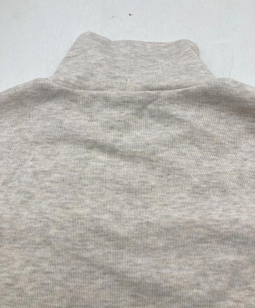 KITH（キス）KITH (キス) Brier Cropped Baby Rib Turtleneck ベージュ サイズ:Sの古着・服飾アイテム