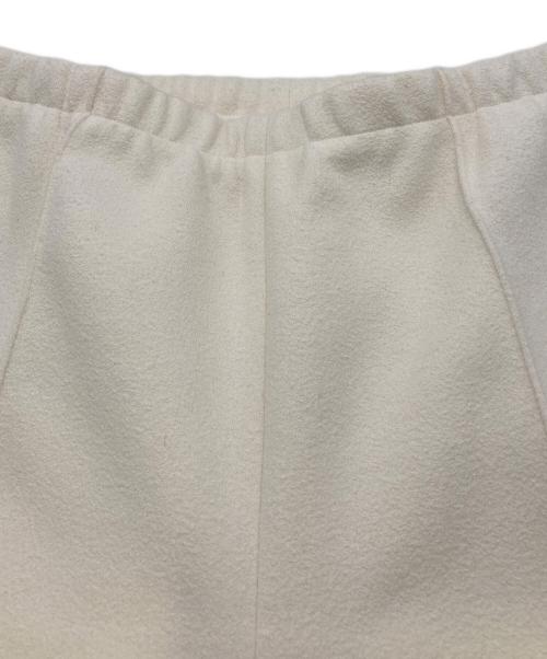 YLEVE（イレーヴ）YLEVE (イレーヴ) 22AW TWEEDY BONDING JERSEY TR パンツ ベージュ サイズ:2の古着・服飾アイテム