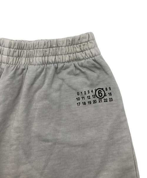 MM6 Maison Margiela（エムエムシックスメゾンマルジェラ）MM6 Maison Margiela (エムエムシックスメゾンマルジェラ) タイダイ ショートパンツ ホワイト×グレー サイズ:12 未使用品の古着・服飾アイテム