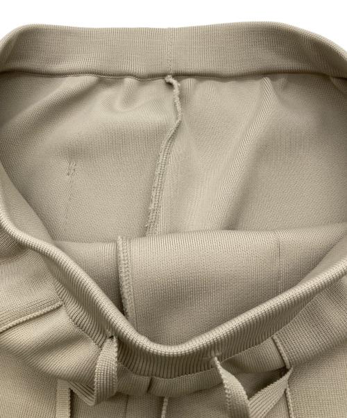 journal standard luxe（ジャーナルスタンダード ラックス）journal standard luxe (ジャーナルスタンダード ラックス) 25AW スムース パンツ ベージュ サイズ:FREEの古着・服飾アイテム