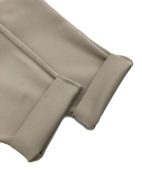 journal standard luxe（ジャーナルスタンダード ラックス）journal standard luxe (ジャーナルスタンダード ラックス) 25AW スムース パンツ ベージュ サイズ:FREEの古着・服飾アイテム